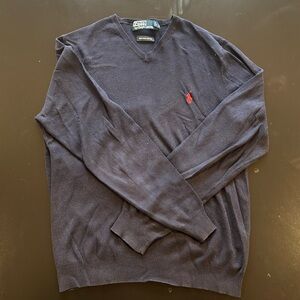 Men’s V-neck sweater